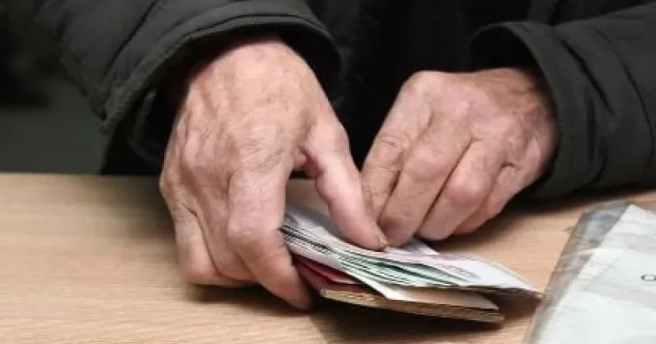 Ermənistanın keçmiş prezidentləri nə qədər pensiya alır?