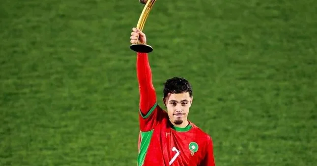 Gənclər arasında dünya çempionatının ən yaxşı futbolçusu oldu