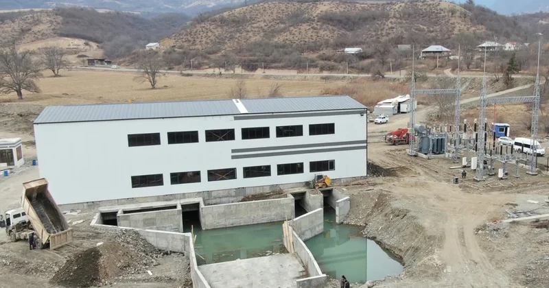 Azad edilmiş ərazilərində 8 yerdə SES tikilir