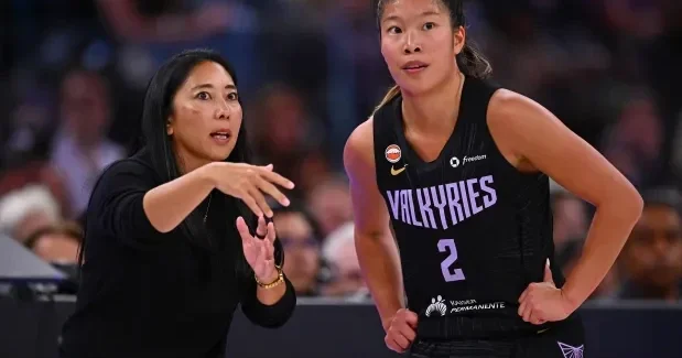 Baş məşqçinin qeyri adi üsulu üzə çıxdı: Basketbolçularını atəş və partlayış səsləri ilə hazırlayıb