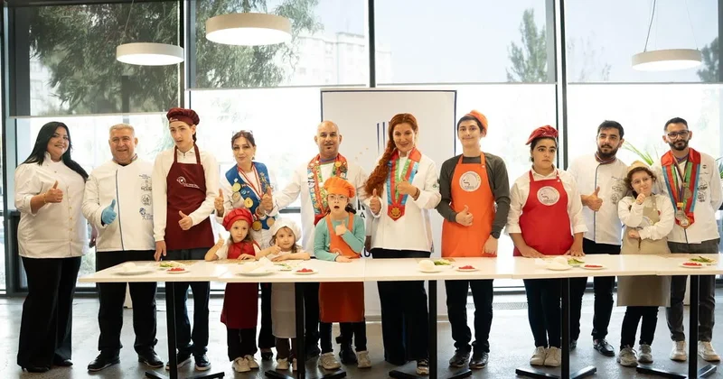 Шеф повара дарят тепло! В Баку отметили Международный день кулинара ФОТО