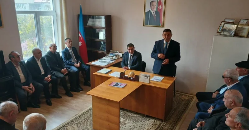 Ağsaqqalların cəmiyyətdə rolu