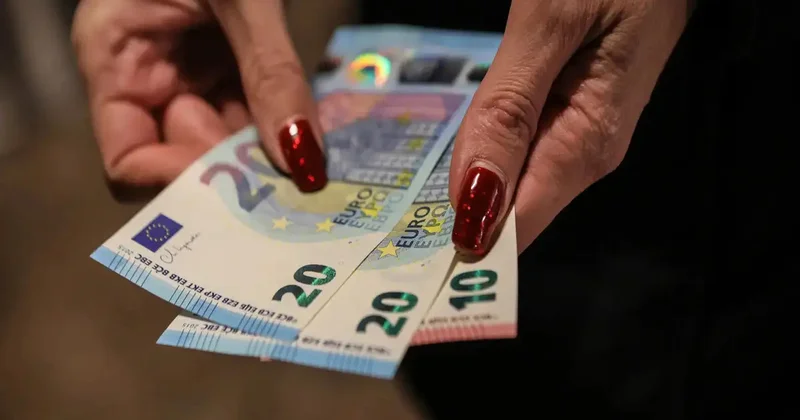 Avro və rubl yenidən bahalaşdı