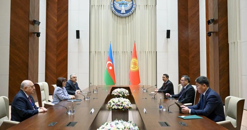 Sahibə Qafarova Sadır Japarov ilə görüşüb