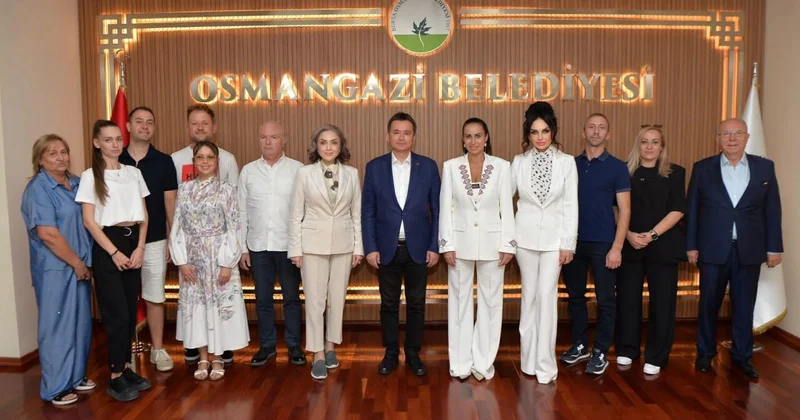 Gülnarə Xəlilova Bursa Fashion Week də Azərbaycanın milli ənənələrini təqdim edib (Foto)