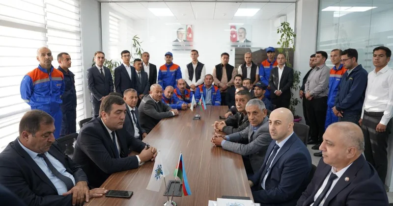 Salyan Elektrik Şəbəkəsində VIII Qurultaydan irəli gələn vəzifələr və Energetiklər Günü ilə bağlı tədbir keçirilib FOTO