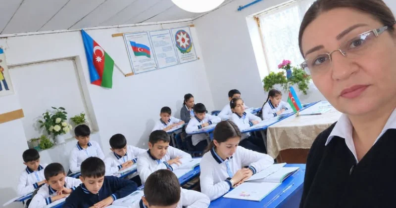 MƏKTƏBDƏ VAHİD FORMA VƏ GEYİM SƏLİQƏSİ