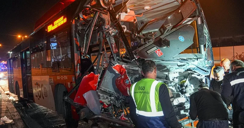 Avtobus yerüstü piyada keçidinə çırpıldı, 24 nəfər...