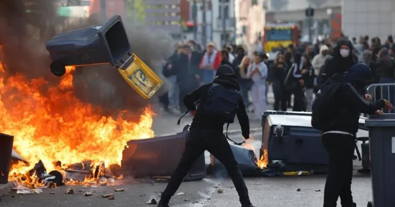 Fransada etirazlar niyə böyüyür? Bahalaşma və siyasi böhran küçələrə çıxdı