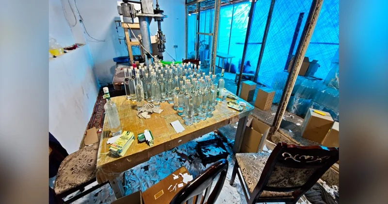 Bakıda saxta aksiz markalı alkoqollu içkilər istehsal edən obyekt aşkarlanıb
