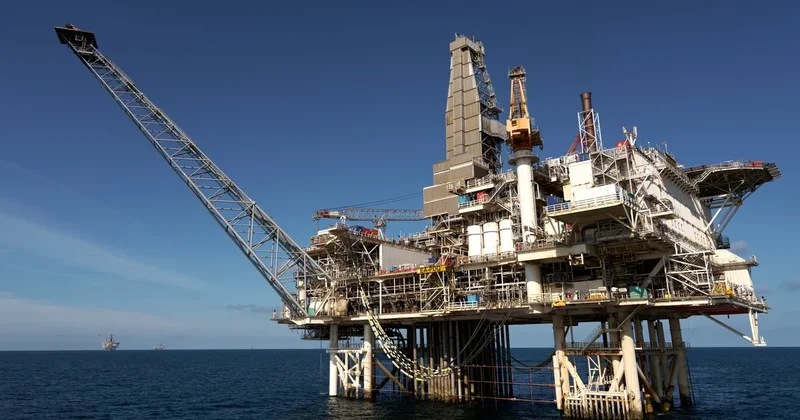 С месторождения Восточный Азери добыто более 645 млн баррелей нефти