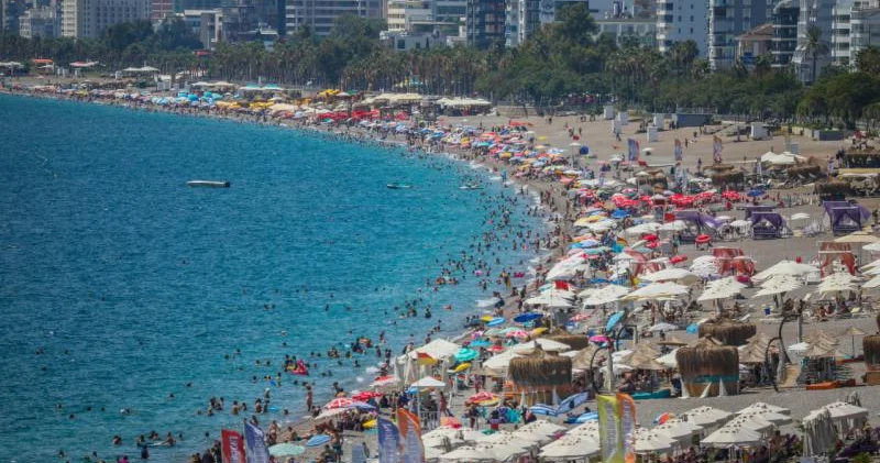 Türkiyə dünya turizm gəlirləri reytinqində yüksəlir