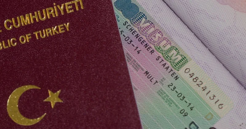 Türkiyədə viza fırıldaqçılığına qarşı genişmiqyaslı əməliyyat: 60 nəfər barəsində həbs qərarı