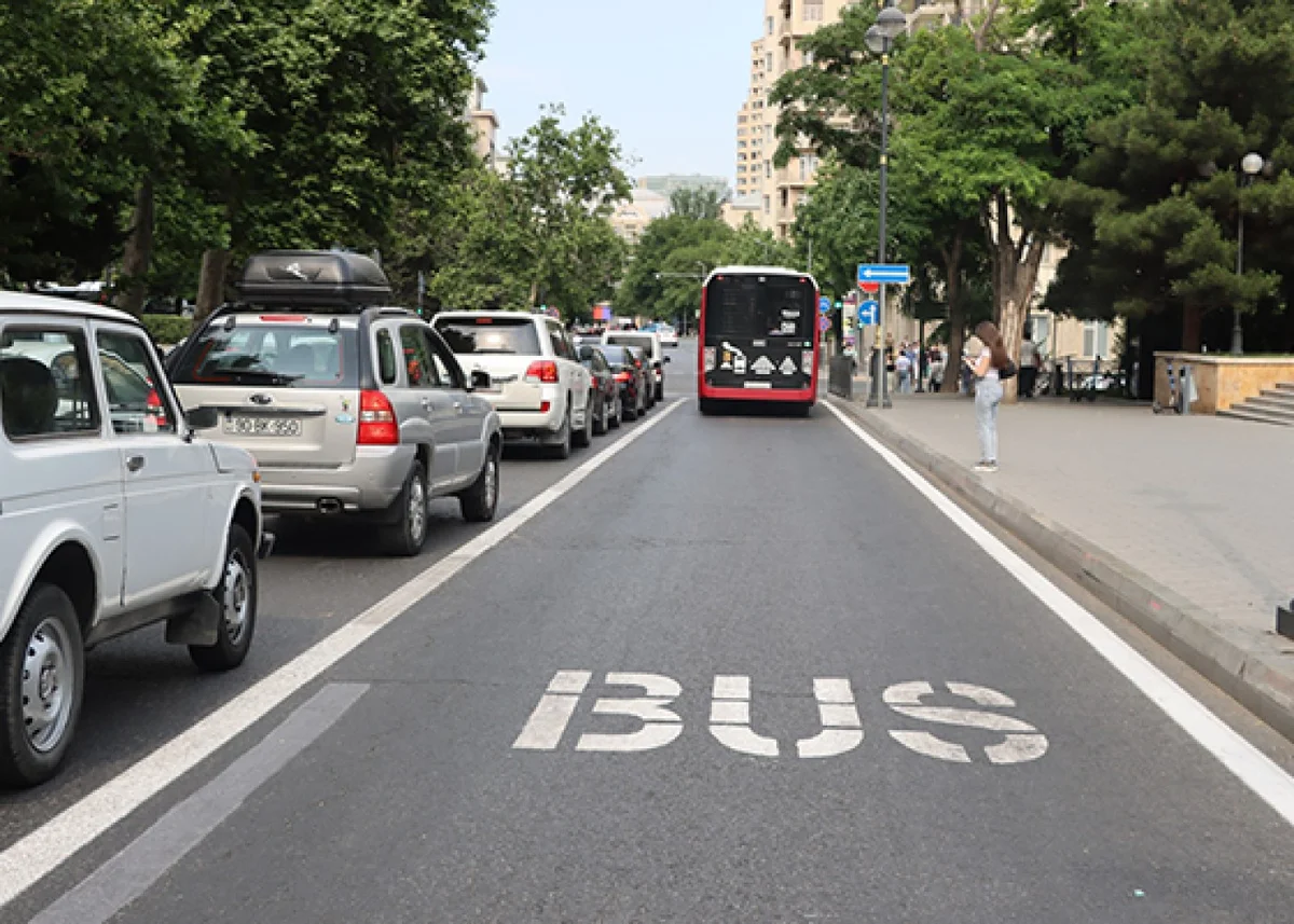 Avtobus zolağına daxil olan avtomobillərə xəbərdarlıq edildi Yeni Çağ Media