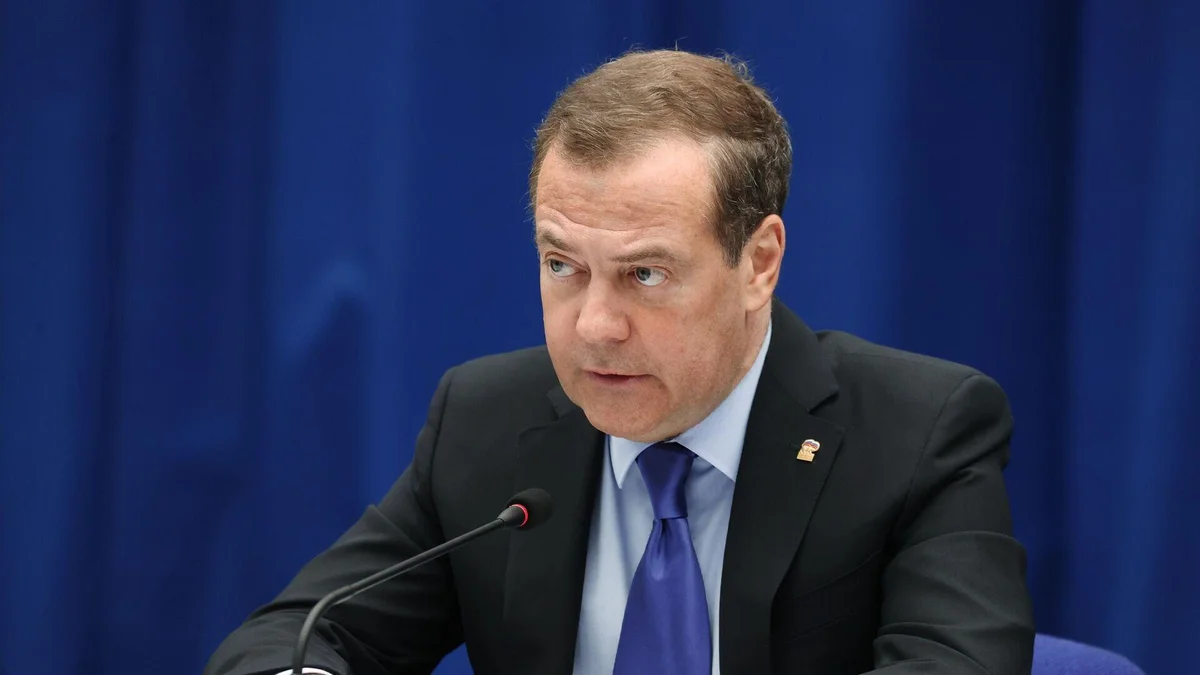 Bu, III Dünya Müharibəsidir Medvedev növbəti dəfə Qərbi hədələyib AzPolitika onlayn siyasiictimai qəzet