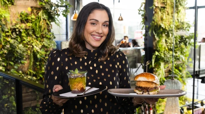 Bunu da etdilər: Dubay şokoladlı burger FOTO Yeni Çağ Media