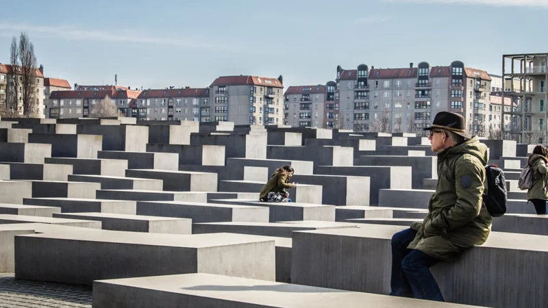 Berlin polis rəisi yəhudilərdən şəhərin ərəb məhəllələrindən uzaq durmağı xahiş etdi