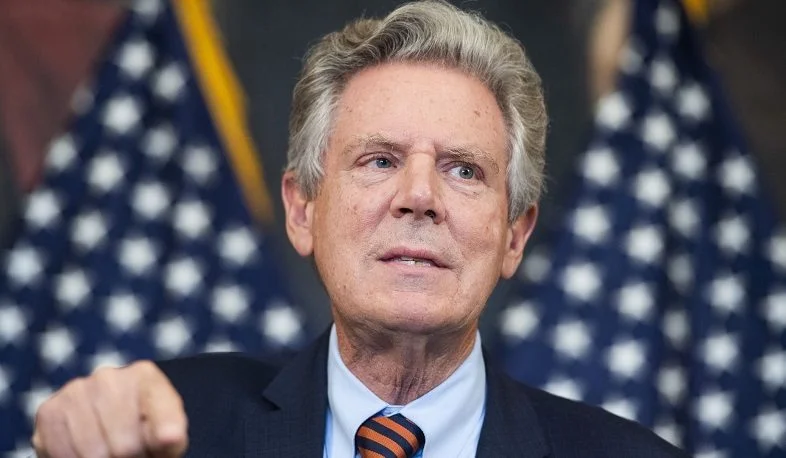 Frank Pallone Azərbaycanda etirazla qarşılaşacağını bilirdi: NÖVBƏTİ ŞOUSU ÜÇÜN BAKIYA GƏLDİ