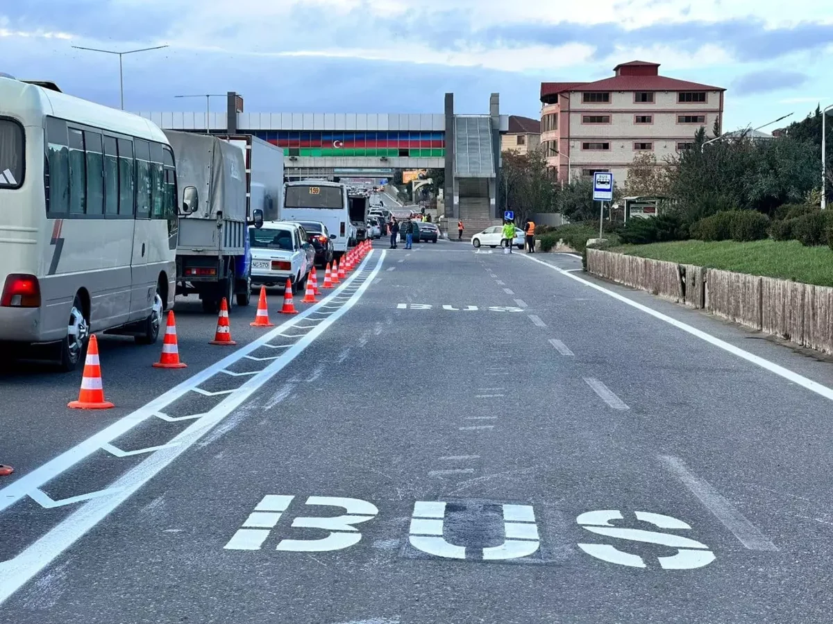 Avtobus zolağına daxil olan minik avtomobillərinə xəbərdarlıq edilib