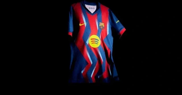 Барселона представила четвертый комплект формы: он посвящён разгрому Реала