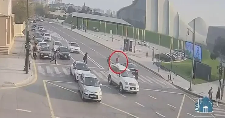 Bakıda avtomobil şagirdi vurdu HADİSƏ ANI