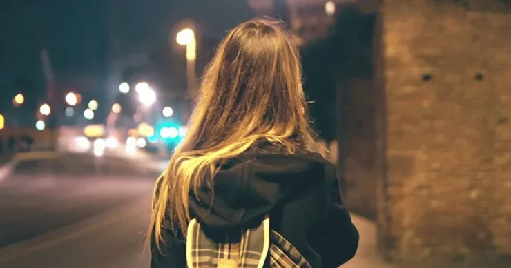 Bakıda 17 yaşlı qız YOXA ÇIXDI