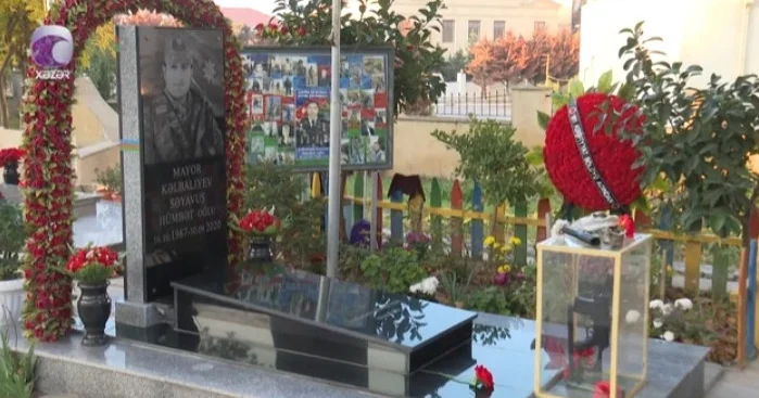 Bakıda iki şəhidin məzarı qarət edildi VİDEO