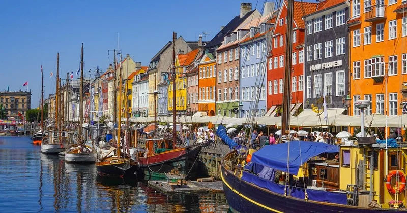 Danimarka sosial demokratları 100 ildə ilk dəfə Kopenaqendə hakimiyyəti itirdi