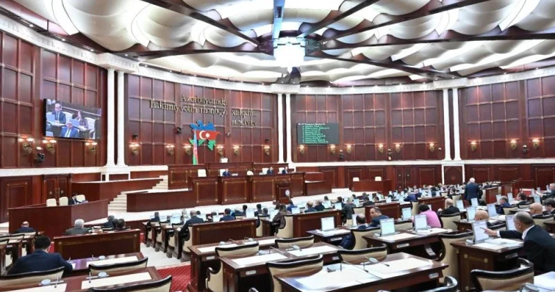 Büdcə müzakirəsinin ikinci günü