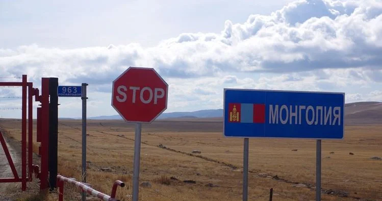 Monqolustan Rusiya ilə sərhədi bağladı