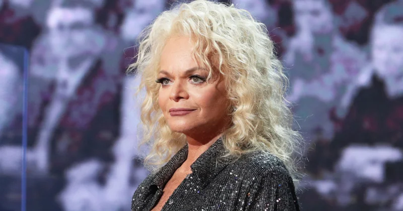 Məşhur müğənni fırıldaqçıların qurbanı oldu