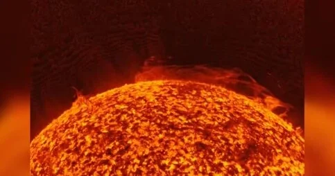 Günəşdən nəhəng ölçüdə protuberans ayrıldı ANBAAN VİDEO