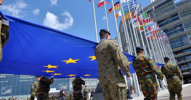 Hərbi Şengen : AK sürətli qoşun hərəkəti təkliflərini təsdiqləyib