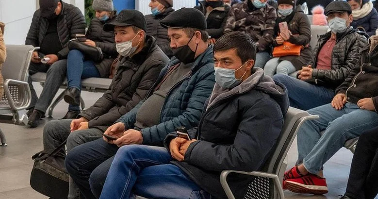 В России депортируют более 19 тысяч иностранцев по итогам операции Нелегал 2025