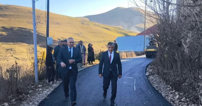 Gədəbəydə avtomobil yolları yenidən qurulur