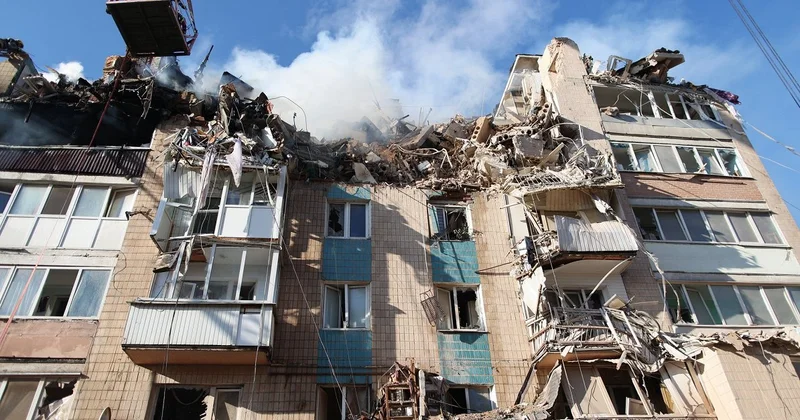 В Тернополе под завалами ищут 22 человек Minval Politika