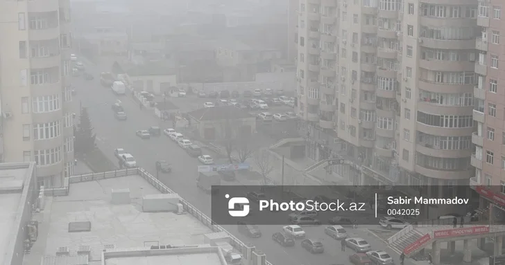 Жители Баку столкнулись с волной слезотечения и раздражения глаз: что говорит специалист?