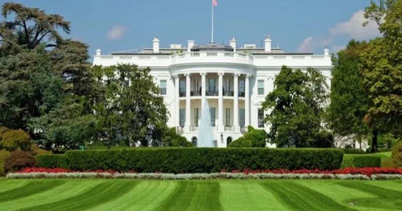 Ağ Ev Ukraynada sülh planının hazırlanmasının təfərrüatlarını açıqlayıb