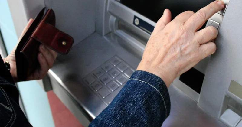 Üç və daha çox uşağı olan analara güzəşt təklif olunur Erkən pensiyaya çıxmaq hüququ verilə bilər