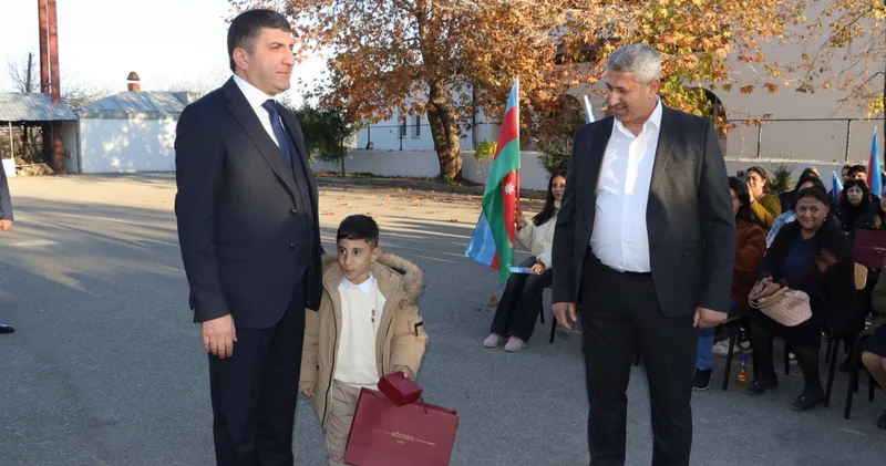 Həsənriz və Vəngli kəndlərinə köç karvanı çatdı FOTO