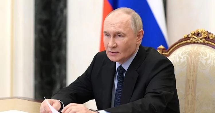 Putindən Ukraynadakı korrupsiya qalmaqalına ilk reaksiya