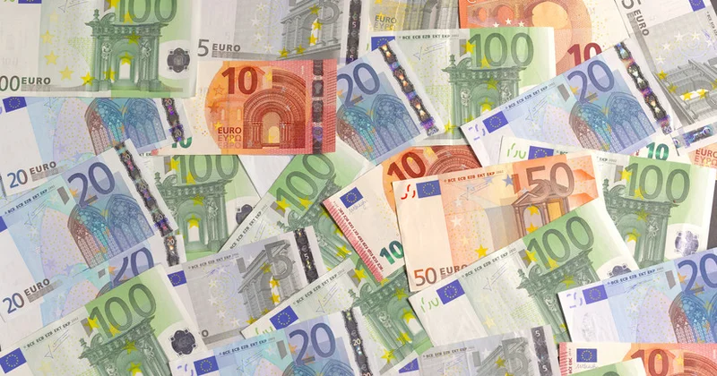 Almaniya: Korrupsiya qalmaqalı Kiyevə hərbi dəstəyin dayandırılmasına səbəb olmayacaq