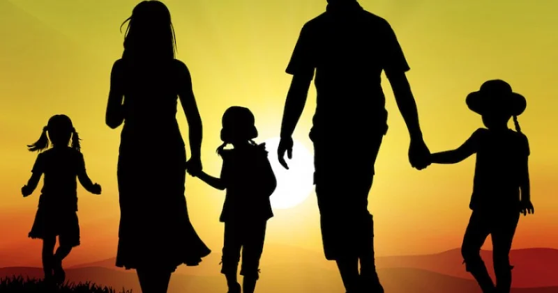 Azərbaycanda 3 uşağı olan anaların daha tez pensiyaya çıxması təklif olunur