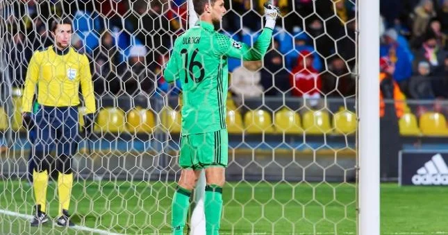 “Bavariya”nın qapıçısı karyerasını başa vurur