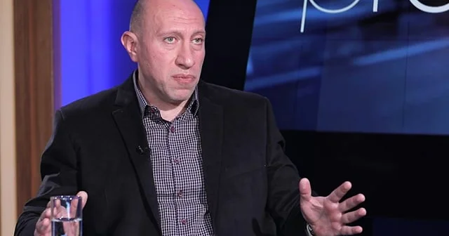 Həyəcanlanmayın: Huker bunu Bakıda da etdi Badalyan