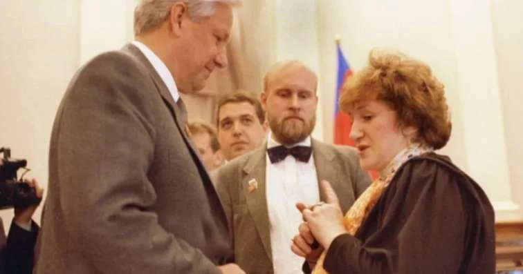 Staravoytovanı Jirinovskinin adamı öldürüb? Rusiya mediasından İDDİA