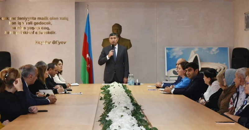 İcra başçısı sakinlərlə açıq mikrofon formatında görüş keçirdi FOTOLAR