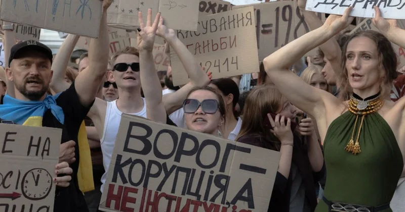 Непредсказуемая народная ярость и Зеленский наш комментарий