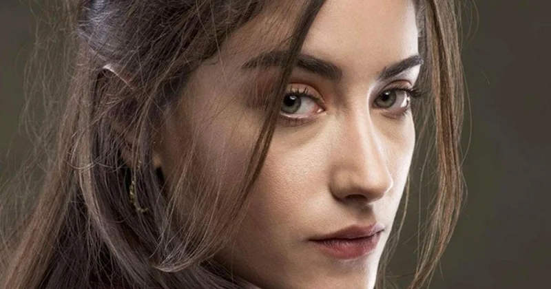 Məşhur aktrisanı LAĞA QOYDULAR: Dişləri ağzına böyükdür FOTO