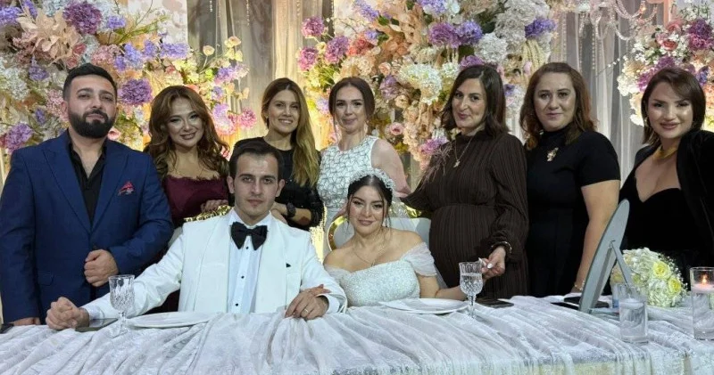 Gənc Tamaşaçılar Teatrının aktyorları evləndi